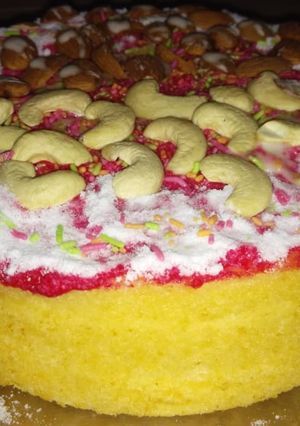 वनीला चुकंदर केक (Vanila Chakunder cake recipe in Hindi) रेसिपी मुख्य फोटो