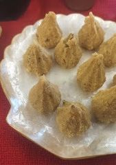 A picture of Besan modak.