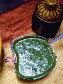 धनिए की चटनी (dhaniye ki chutney recipe in Hindi) रेसिपी मुख्य फोटो