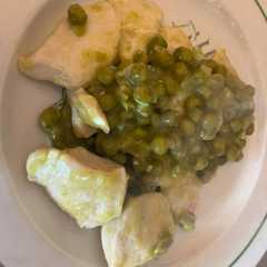Foto di Petto di Pollo con Piselli