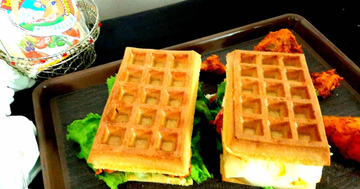 Waffles Chicken Sandwich Recipe By Saira Abdullah Cookpad