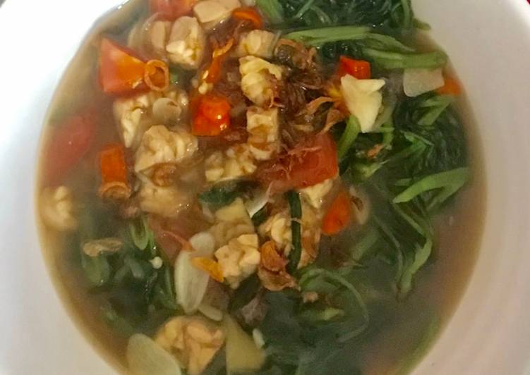 Cara mudah Menyiapkan Kangkung Saos Tiram Anti Gagal