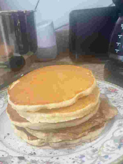 A picture of Tres Estrellas Pancake Mix.