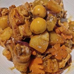 A picture of Pineapple Chicken.