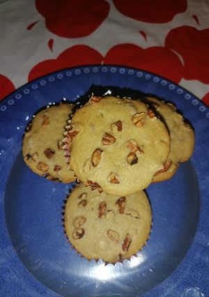Una foto de Muffins de plátano con nuez