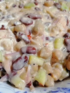 A picture of 3 color red Bean salad.
