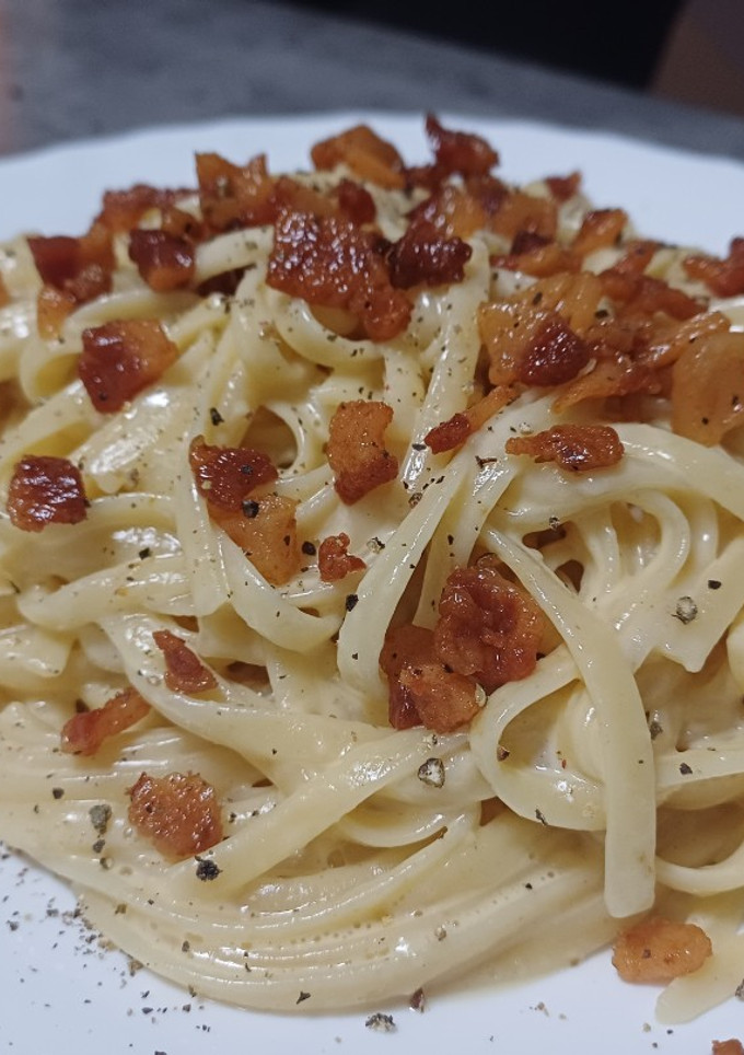 Una foto de Tallarines carbonara