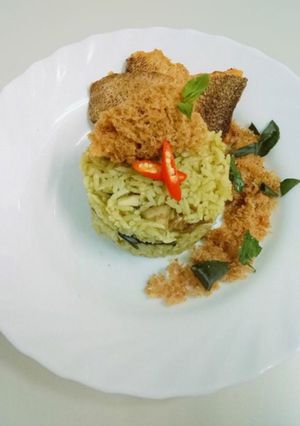 รูปของ ข้าวผัดเขียวหวานปลาสลิดฟู