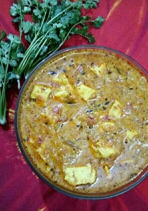 A picture of Malai paneer.