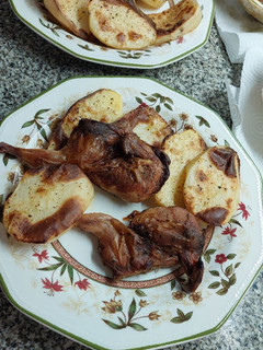 Una foto de Codorniz Marinada al Horno