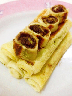 Foto resep Roti bakar gulung cokelat keju