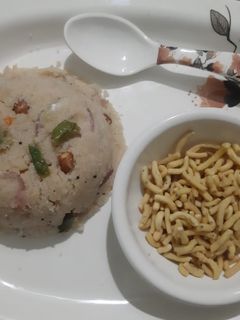 सूजी उपमा (suji upma recipe in hindi) रेसिपी मुख्य फोटो