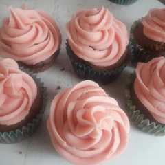 Una foto de Cup-cakes de chocolate con buttercream