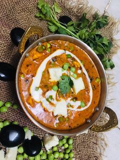મટર પનીર (MATAR PANEER recipe in Gujarati) રેસીપી મુખ્ય ફોટો