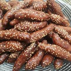 A picture of Cucur rasa wijen.