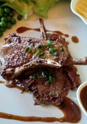 รูปของ สเต็กแกะของThe Horse Barn