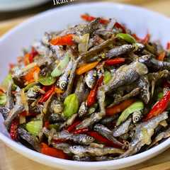 Ikan Bilis Cabe Garam + Pete রেসিপির প্রধান ছবি
