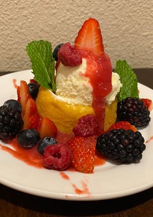 A picture of Wild Berry Shortcake.