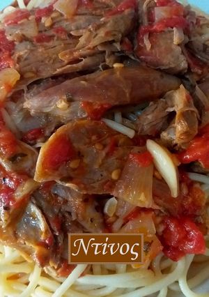 Φωτογραφία της συνταγής Κατσικάκι κοκκινιστό με μακαρόνια