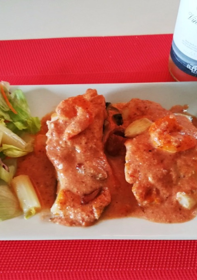 Una foto de Bacalao en salsa de almendras