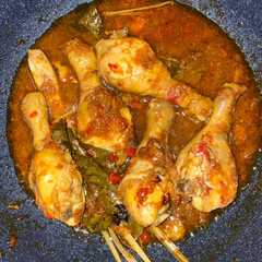 A picture of Semur Ayam Kecap.