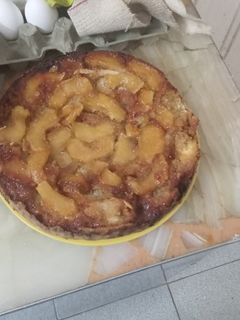 Una foto de Torta de manzana invertida