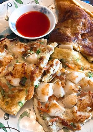 A picture of Scallop Egg Foo Young.