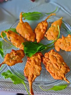 पालक के पकौड़े (palak ke pakode recipe in Hindi) रेसिपी मुख्य फोटो