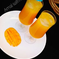 A picture of Mango juice.