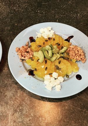 Une photo de Salade composée à base d’orange