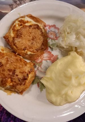 Sajtos-tejfölös csirkemell burgonyapürével recept fotója