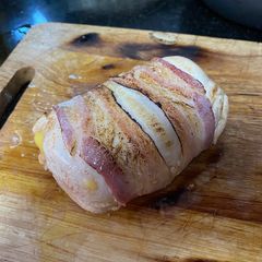 A picture of Stuffed chicken breast wrapped in bacon - WOW !!.