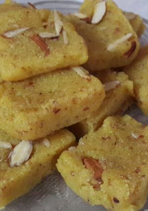 A picture of Rava almond burfi.