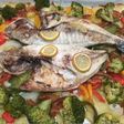 Dorada al horno con verduras