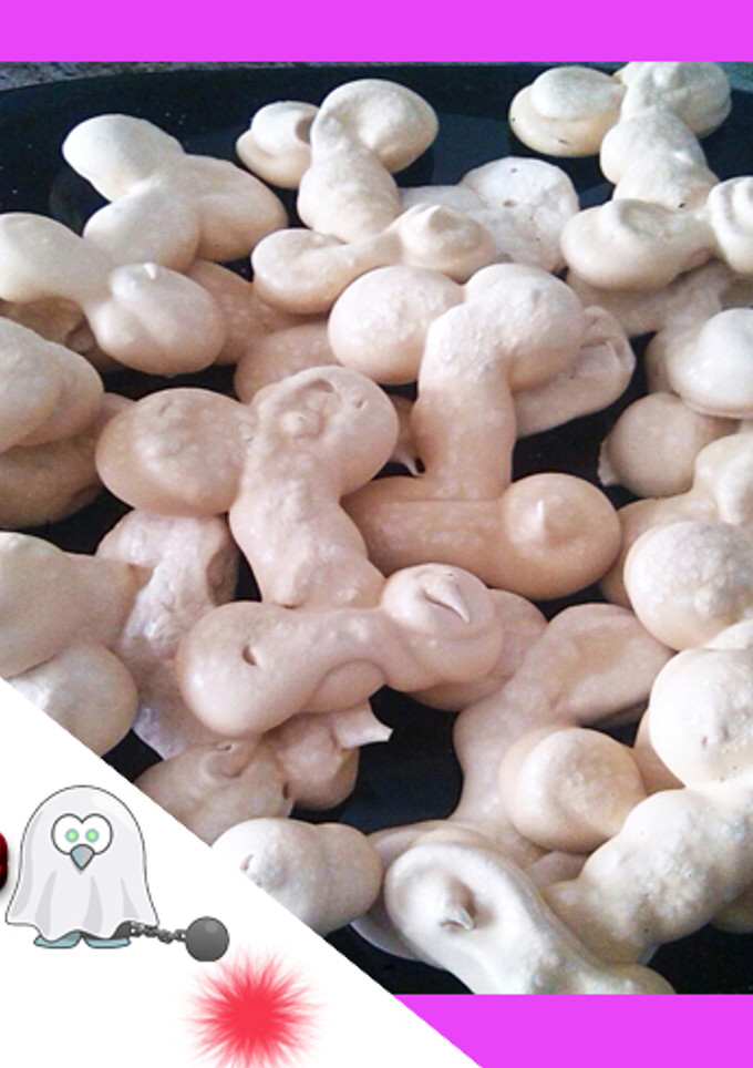 Una foto de Recetas para Halloween fáciles, huesos de merengue