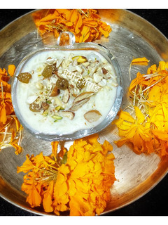 तांदळाची खीर (tandalachi kheer recipe in marathi) रेसिपी चे मुख्य फोटो