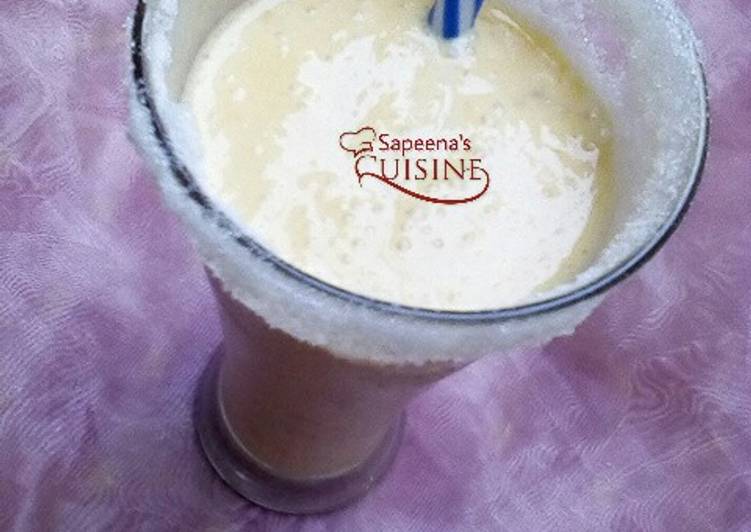 Recipe of Ultimate Banana smoothie