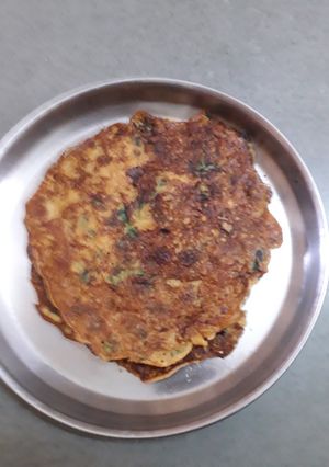 મેથી ના પુડલા (Methi Pudla Recipe In Gujarati) રેસીપી મુખ્ય ફોટો