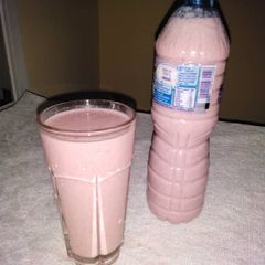 A picture of Strawberry shake.