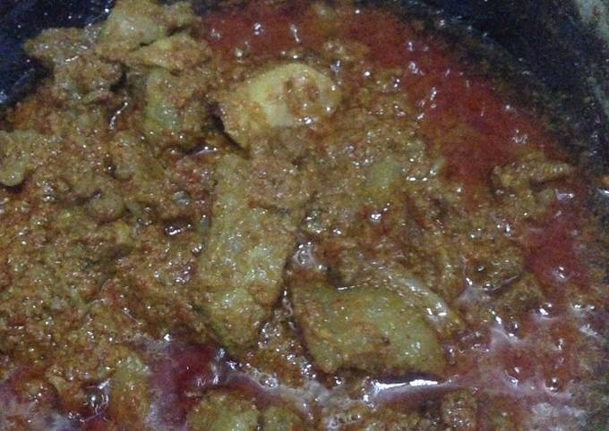 Bagaimana Menyiapkan Rendang Daging Mudah Simpel tanpa Bumbu Dapur :D, Enak