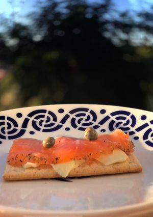 Una foto de Salmón marinado casero