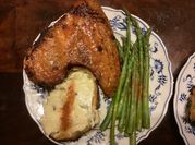 A picture of chicken and asparagus