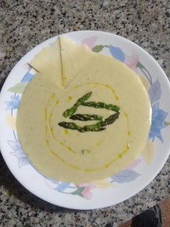 Una foto de Crema de espárragos
