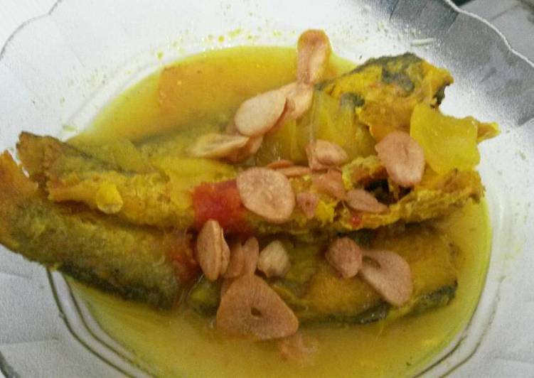 Cara mudah Membuat Ikan masak kuning Lezat