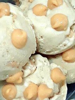 รูปของ โฮมเมดไอศกรีมกล้วยหอมพีนัทบัตเตอร์ Peanut Butter Icecream