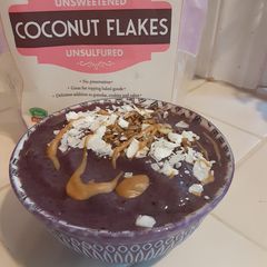 Fruity tropical smoothie bowl A picture of Fruity tropical smoothie bowl.