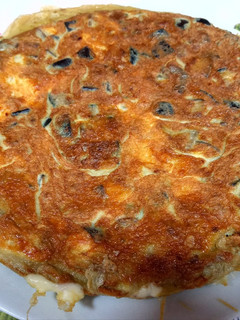 Una foto de Tortilla de berenjena y queso