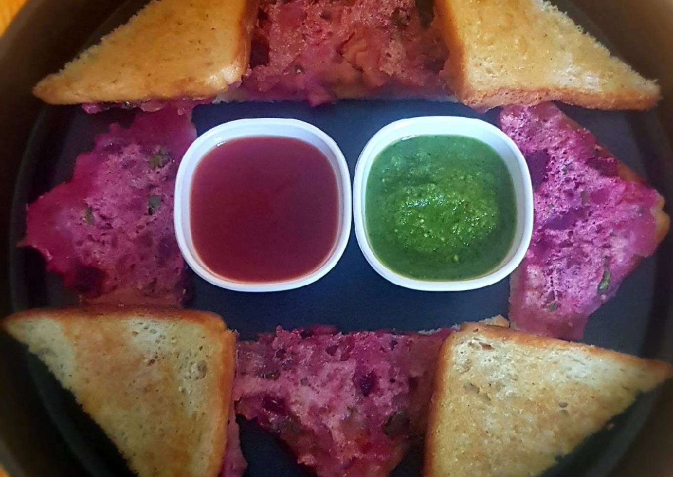 Sooji Salad Triangular Toast