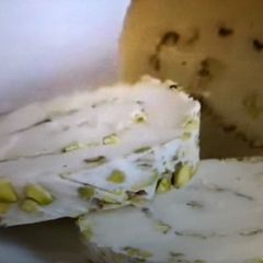A picture of Arabic ice cream.