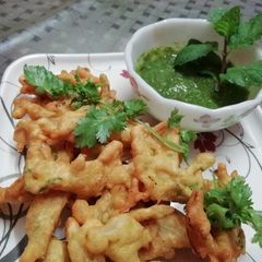 Onion pakoda A picture of Onion pakoda.